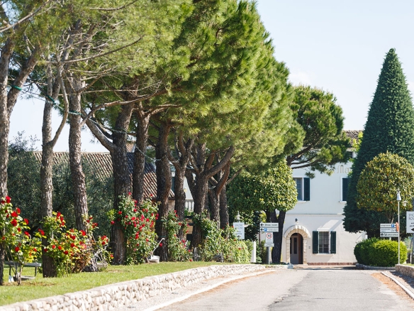 Luxury and Spacious Home on The Coast